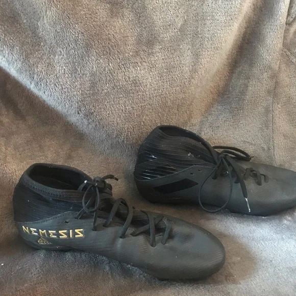 adidas Nemeziz 19.3 Firm Ground Cleats Black/Golden F34390 excellent condition - Picture 4 of 6